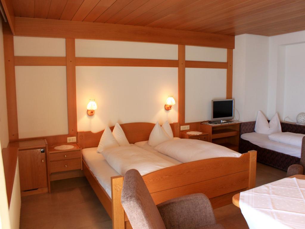 Gaestehaus Mayer-Bartsch Меерсбург Номер фото